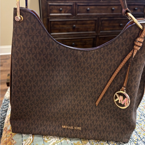 Michael Kors shoulder bag, excellent conditions, non smoker - Picture 2 of 5